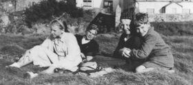 Lucy, Owen, Maud, Jeffrey – 1946 in Cornwall. The 1st and 3rd Narnia books are dedicated to the Barfield children.
